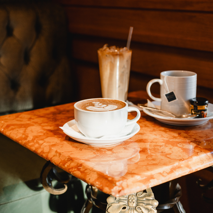 Dining_Lobby Bar Cafe